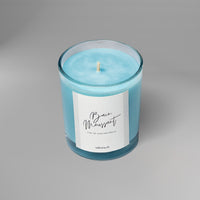 Bougie parfumée artisanale suisse Sakura parfum Bain Moussant, collection Hanami, en verre aux nuances bleutées – fabrication artisanale en Suisse.